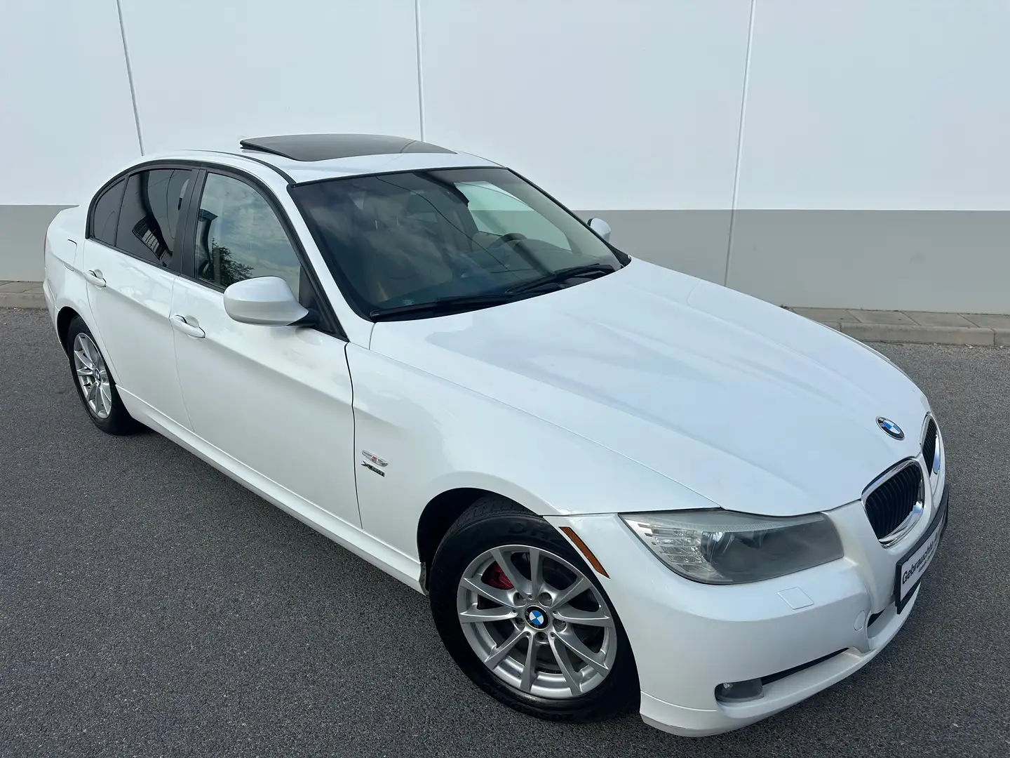 BMW 328 328Xi Aut. // FACELIFT // LEDER // TEMP // Blanc - 2