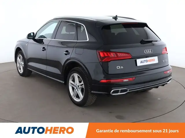 Audi Q5 view 4
