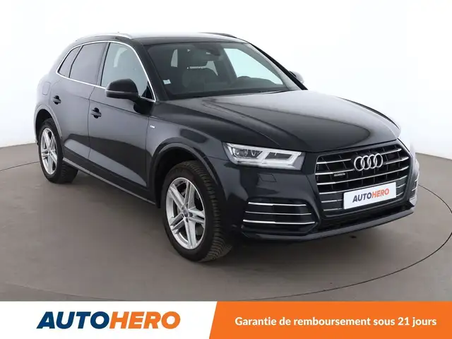 Audi Q5 view 8