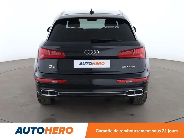 Audi Q5 view 5