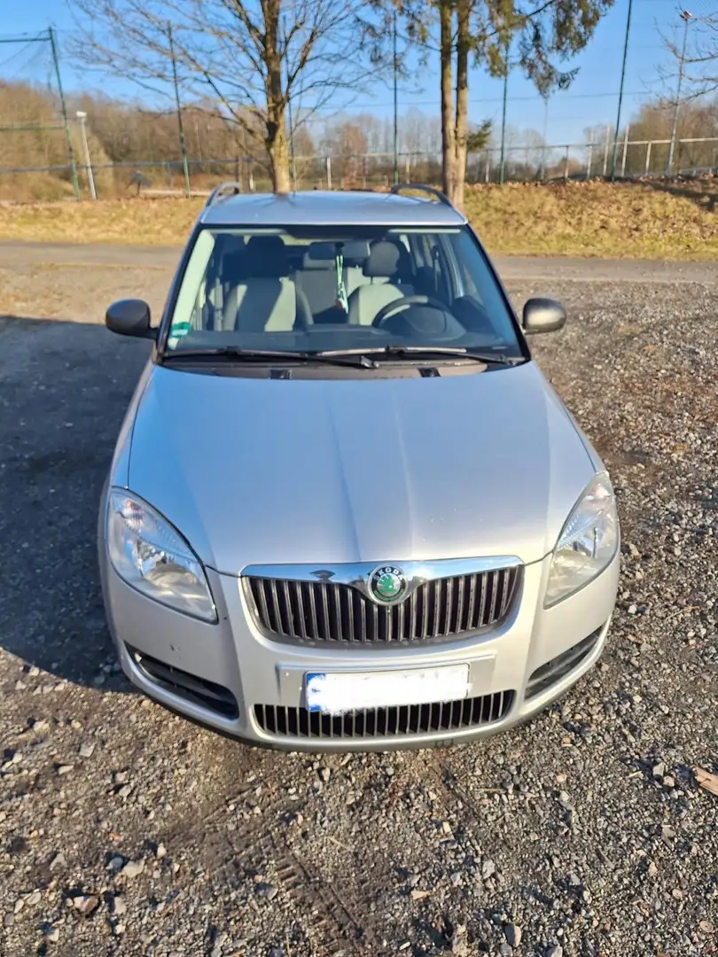 Skoda Fabia Fabia 1.4 16V Combi Classic Silber - 2