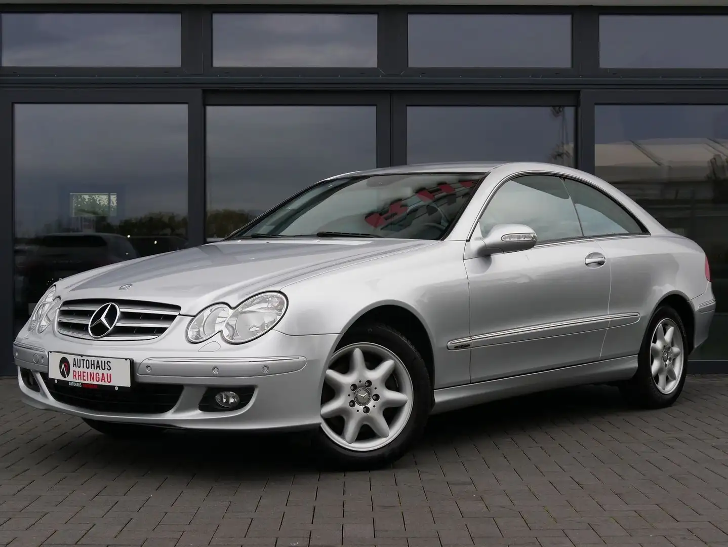 Mercedes-Benz CLK 200 K Elegance TEMP.! PDC! LEDER! Silber - 1