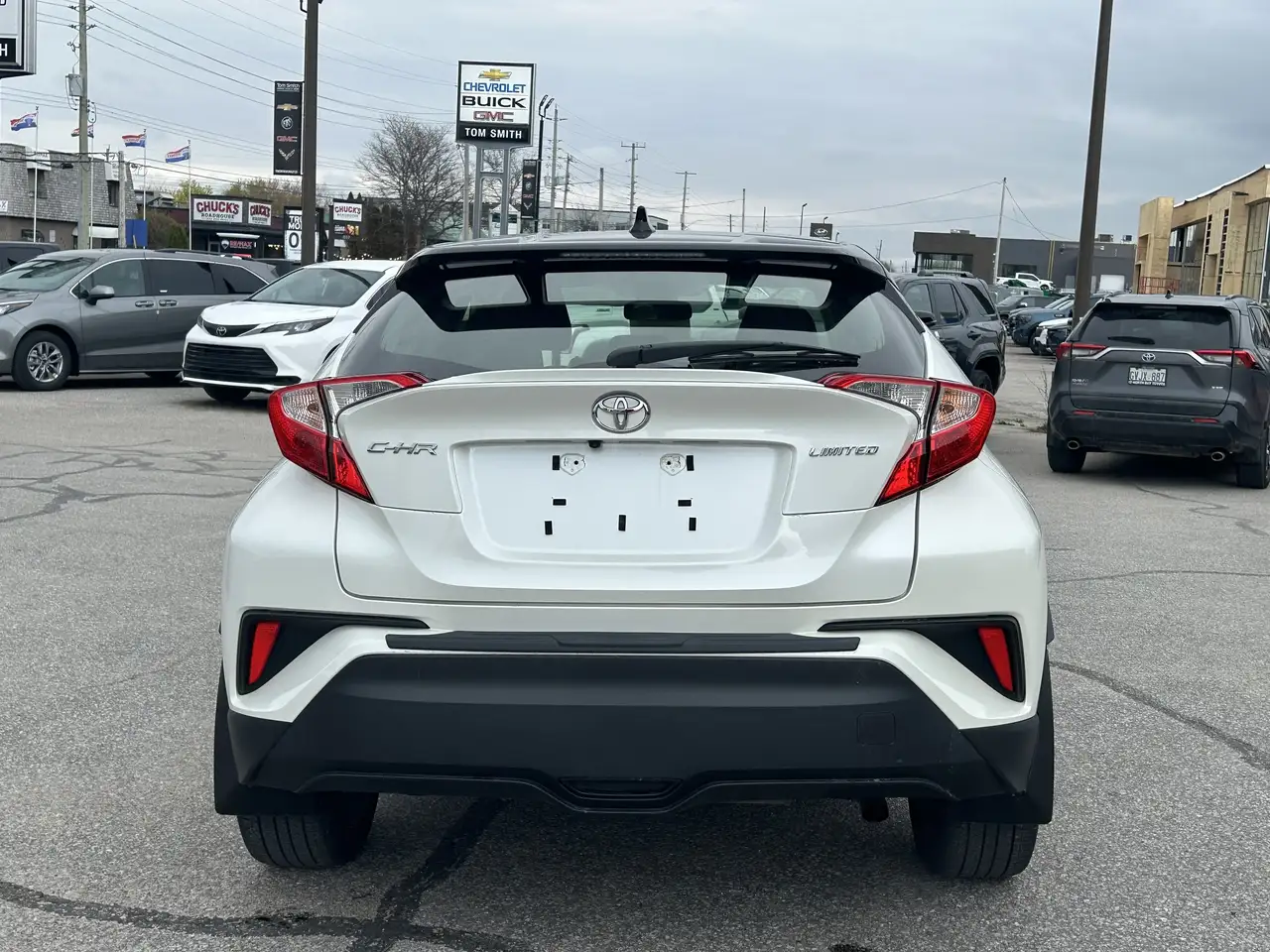 Toyota C-HR снимка Toyota C-HR