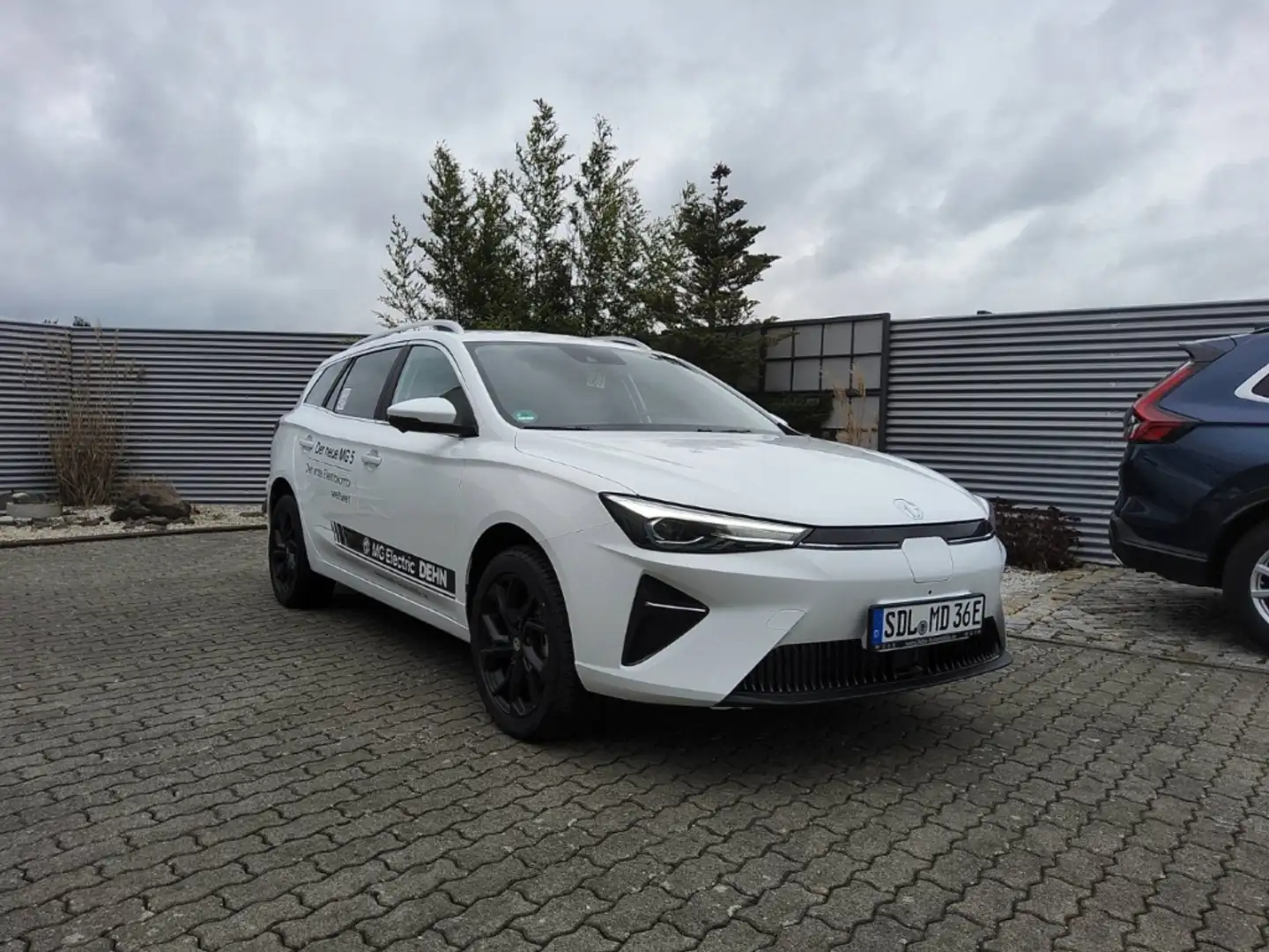MG MG5 Maximal Luxury Navi digitales Cockpit 360 Kamera L Weiß - 1