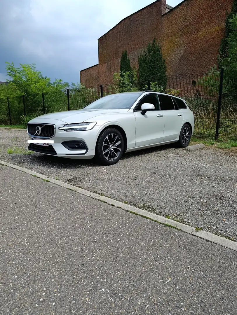 Volvo V60 D3  Geartronic Momentum + trekhaak Silver - 1