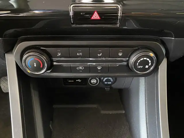 DR Automobiles DR3 view 11