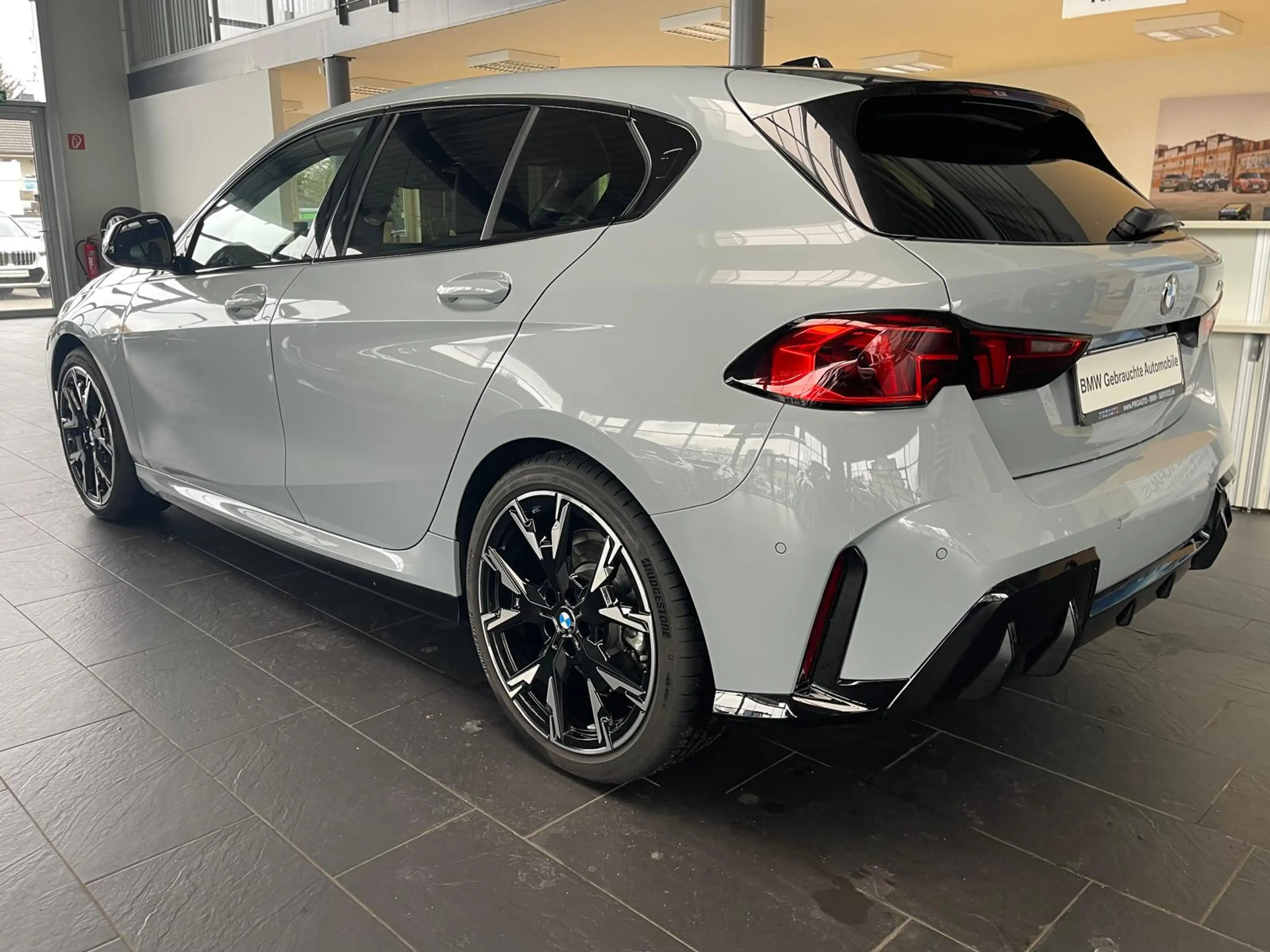 BMW 120 i M Sport Dr.As+/19" — photo 4