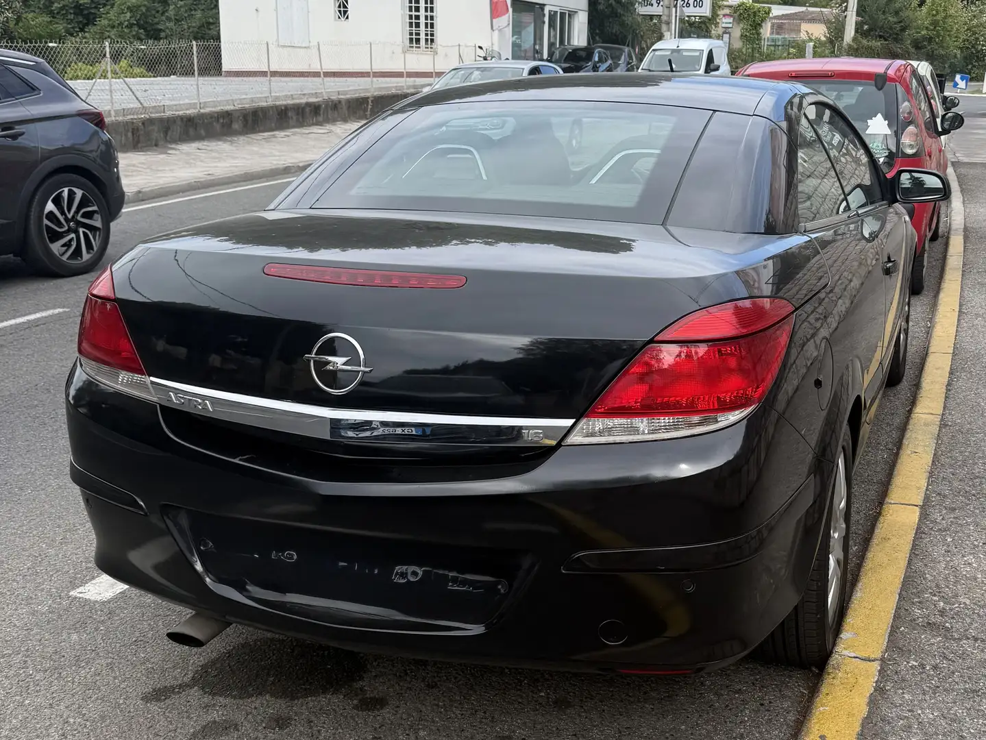 Opel Astra Astra Twintop 1.6 - 115 TwinportEnjoy Czarny - 2