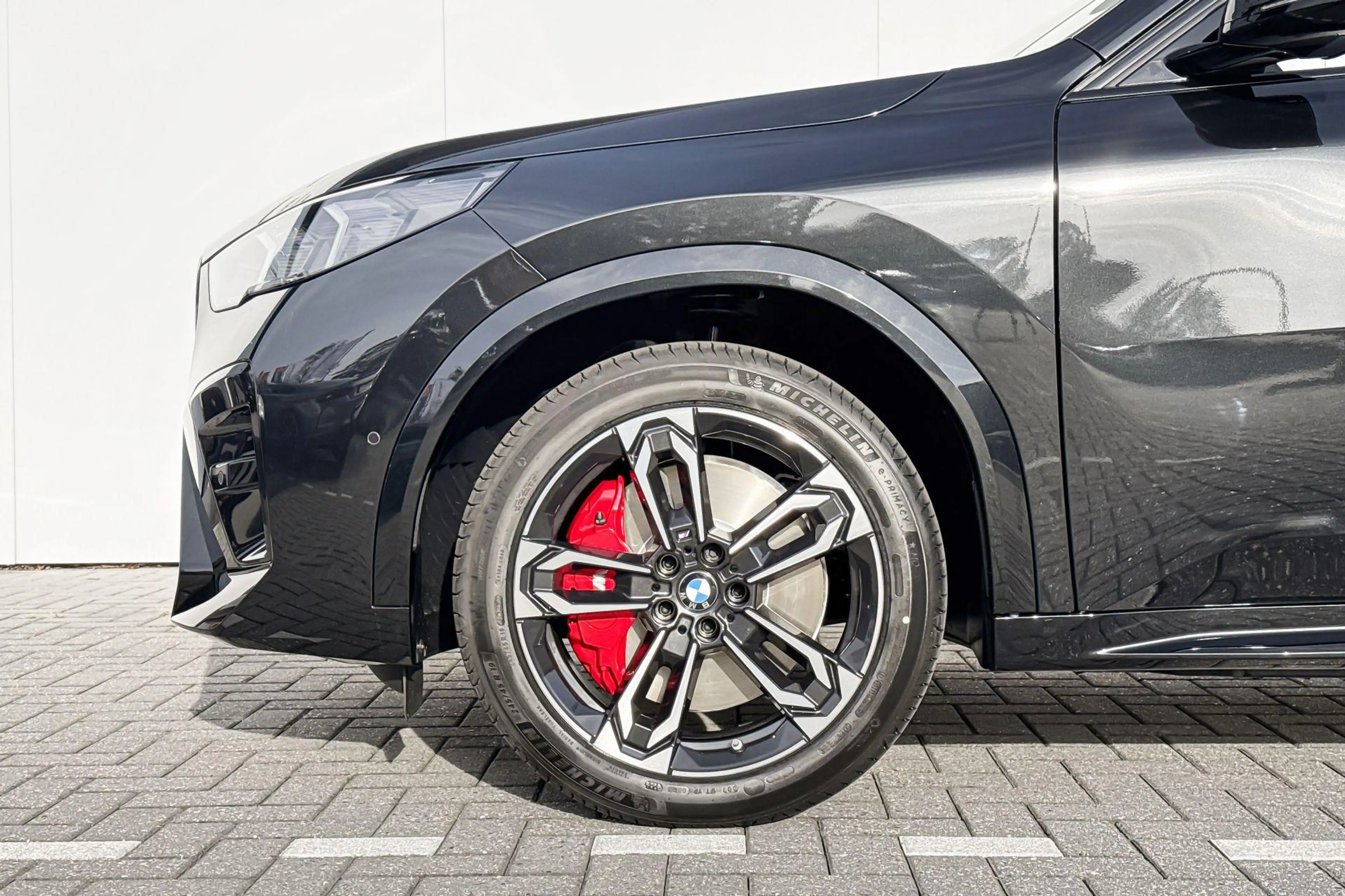 BMW iX2 xDrive30 M Sport Edition | M Sport Pro | Premium P — photo 3