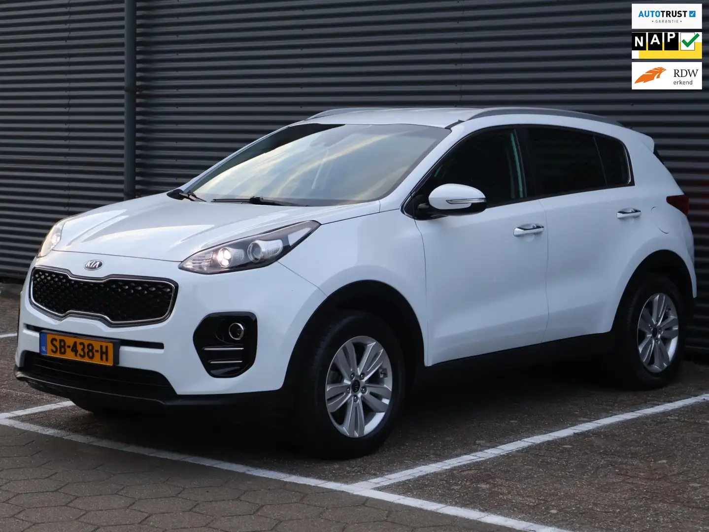 Kia Sportage 1.6 GDI DynamicLine |Camera|Lineassist|Nav|PDC|2e Wit - 1