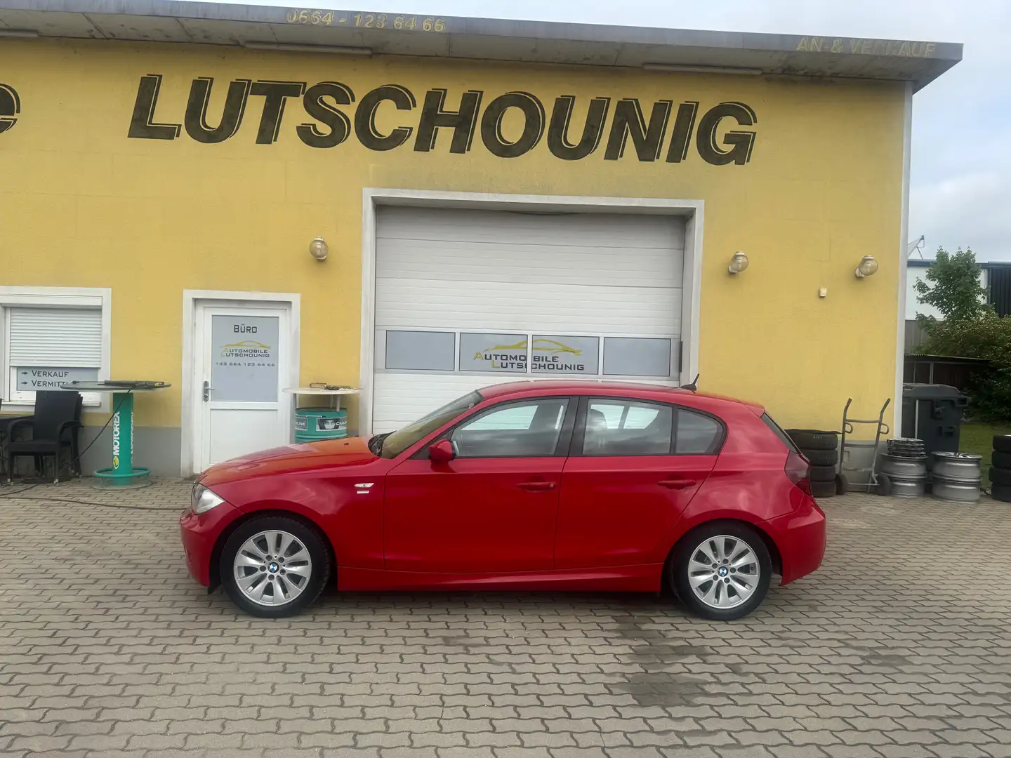 BMW 116 116i Advantage M- Paket Bitte nur Tel Vereinbarung Rot - 2