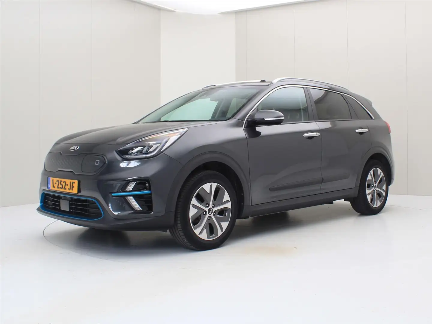 Kia e-Niro DynamicPlusLine 39kWh 136pk [ SCHUIFDAK+ACC+CARPLA Grijs - 1