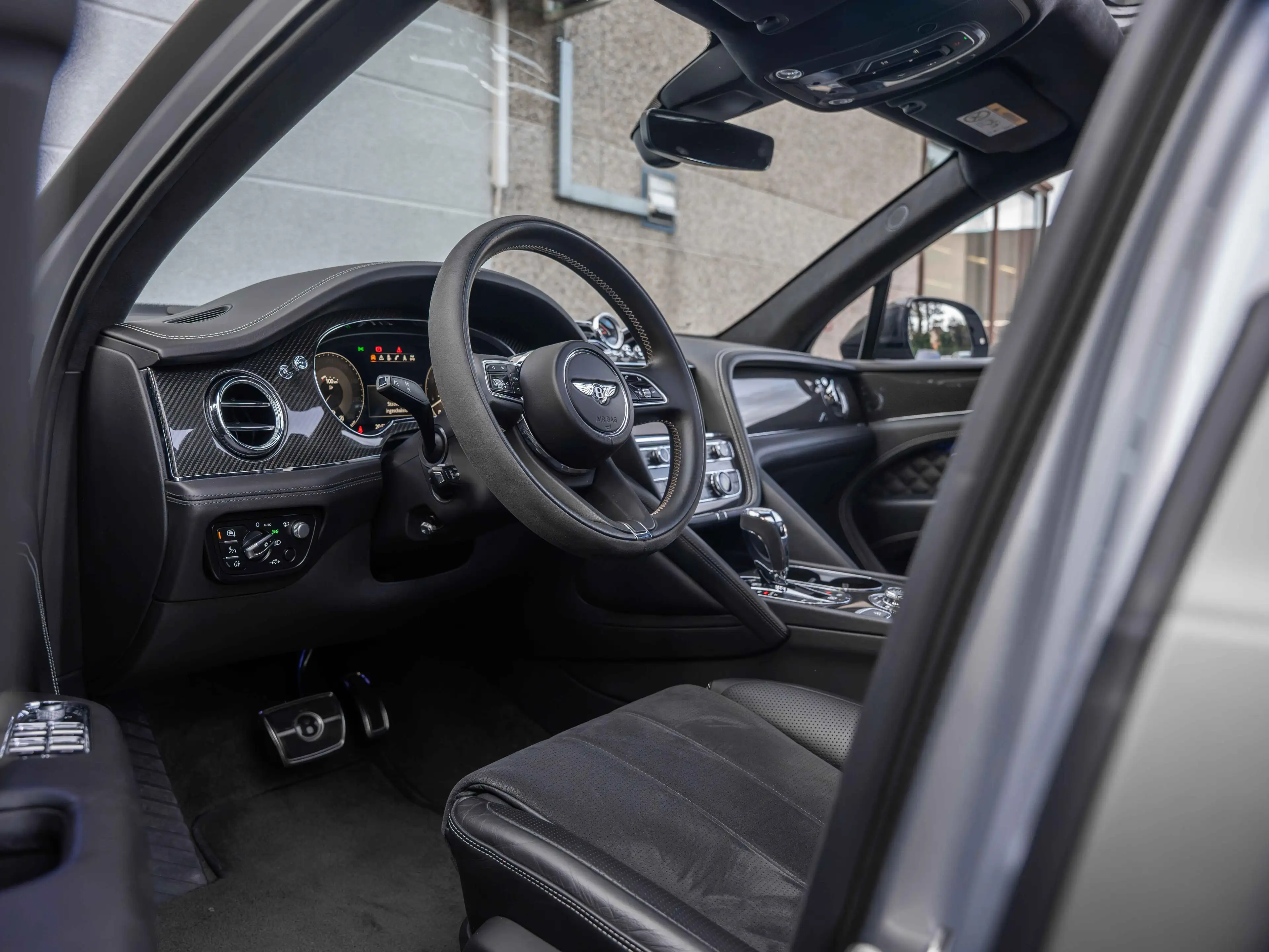 Bentley Bentayga 4.0 V8 S Black Edition MATRIX/PANO/NAIM/HUD/ACC/360°/NIGHTVISION — photo 14