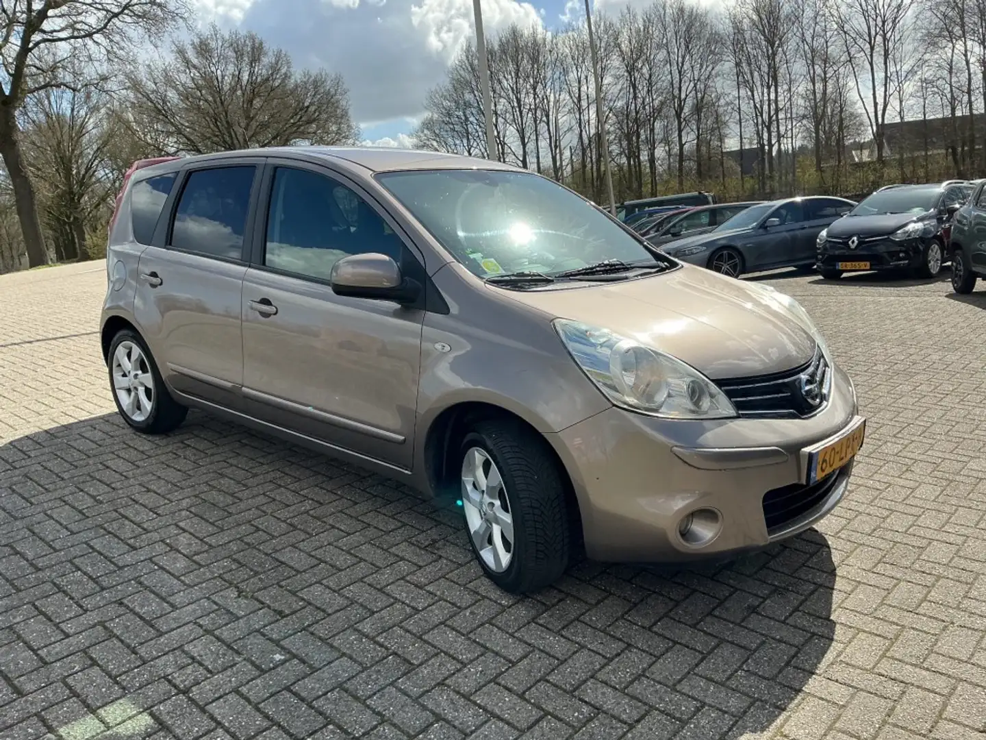 Nissan Note 1.6 LIFE + Marrón - 2
