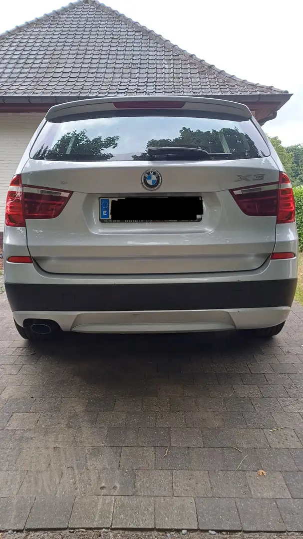 BMW X3 X3 xDrive20d Aut. voor EXPORT Zilver - 2