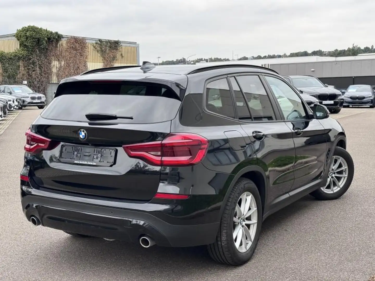 BMW X3 sDrive 18dA Boite Auto LED Shadow *TVAC* Noir - 2