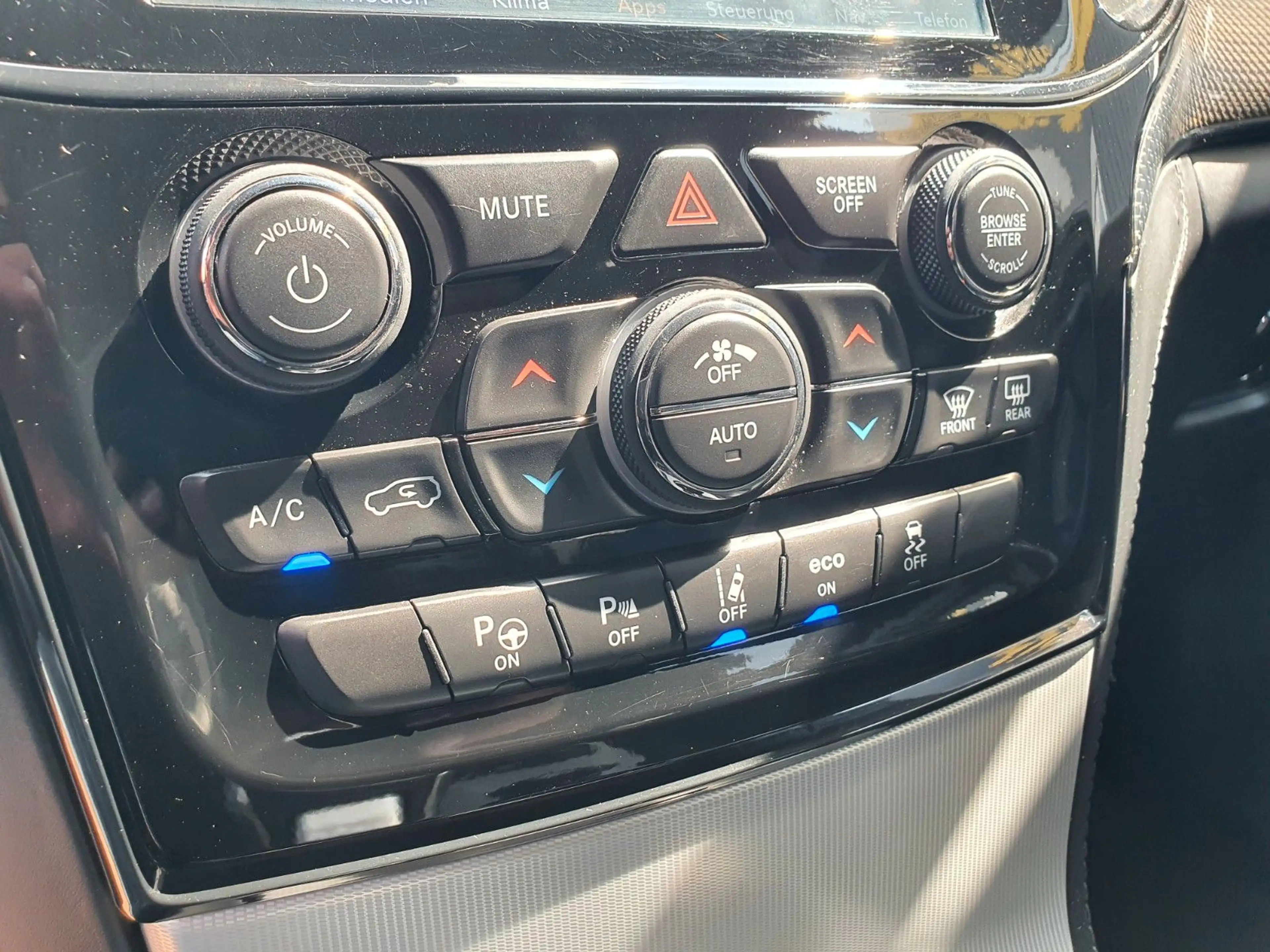 Jeep Grand Cherokee 6.2 V8Trackhawk AHK Panorama 850PS — photo 24