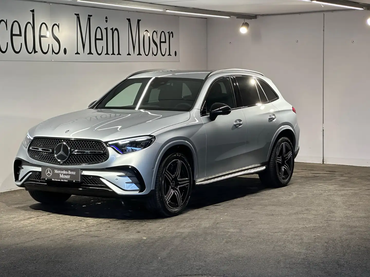 Mercedes-Benz GLC 220 d 4MATIC AMG Line Silber - 2