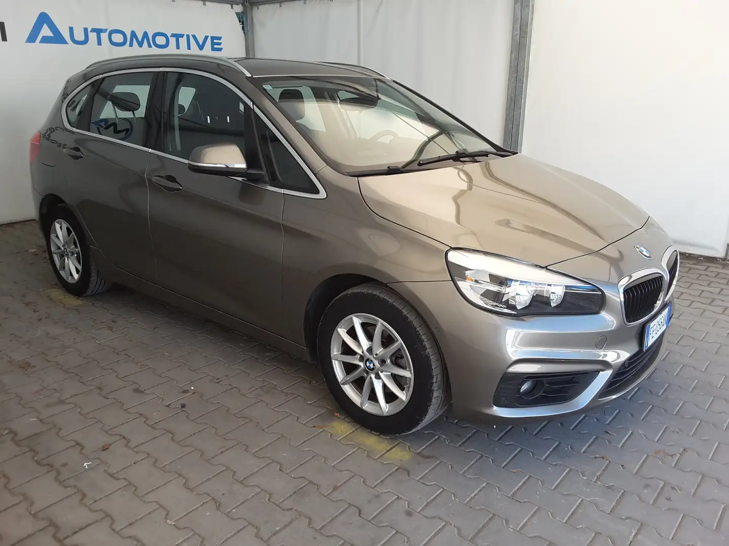BMW 216 d Active Tourer Advantage Auto*GANCIO TRAINO* Gris - 2