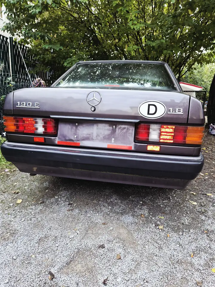 Mercedes-Benz 190 E 1.8, foto 6