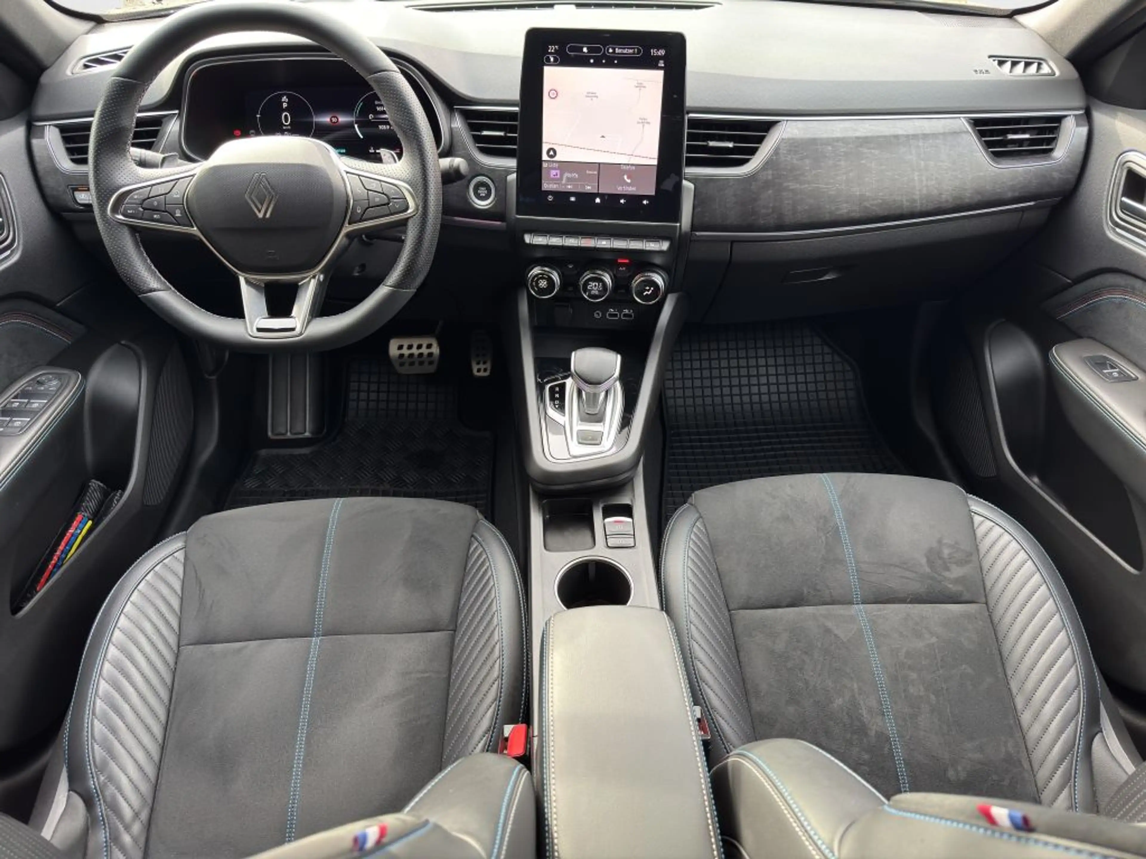 Renault Arkana TCe Mild Hybrid 160 EDC Espirit Alpine — photo 13