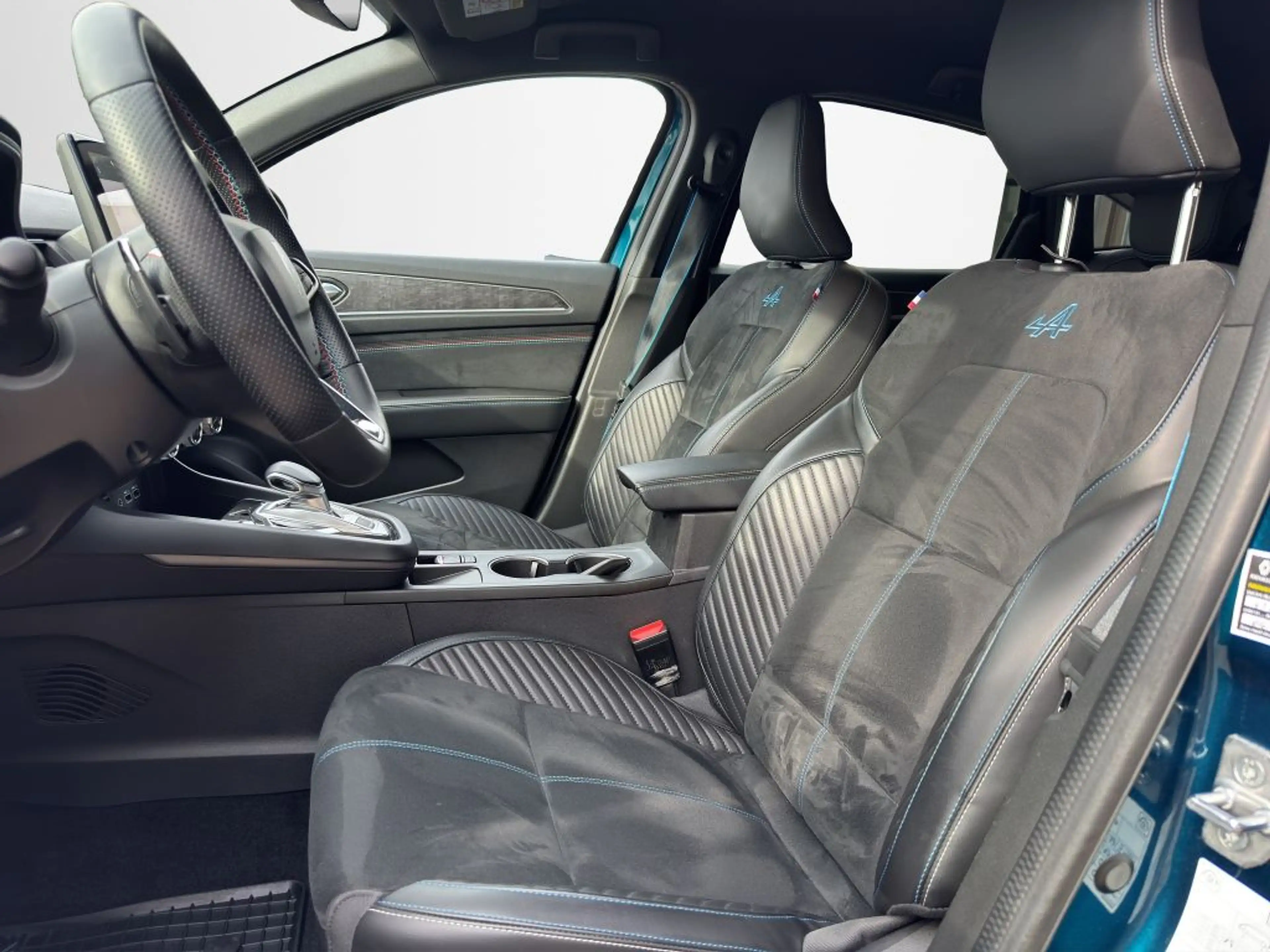 Renault Arkana TCe Mild Hybrid 160 EDC Espirit Alpine — photo 9