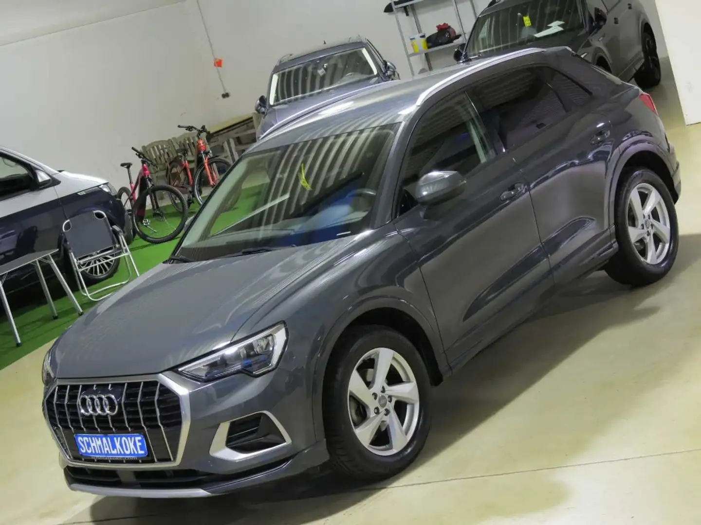 Audi Q3 35 TFSI 1.5 advanced AHK DAB LM18 Grey - 2