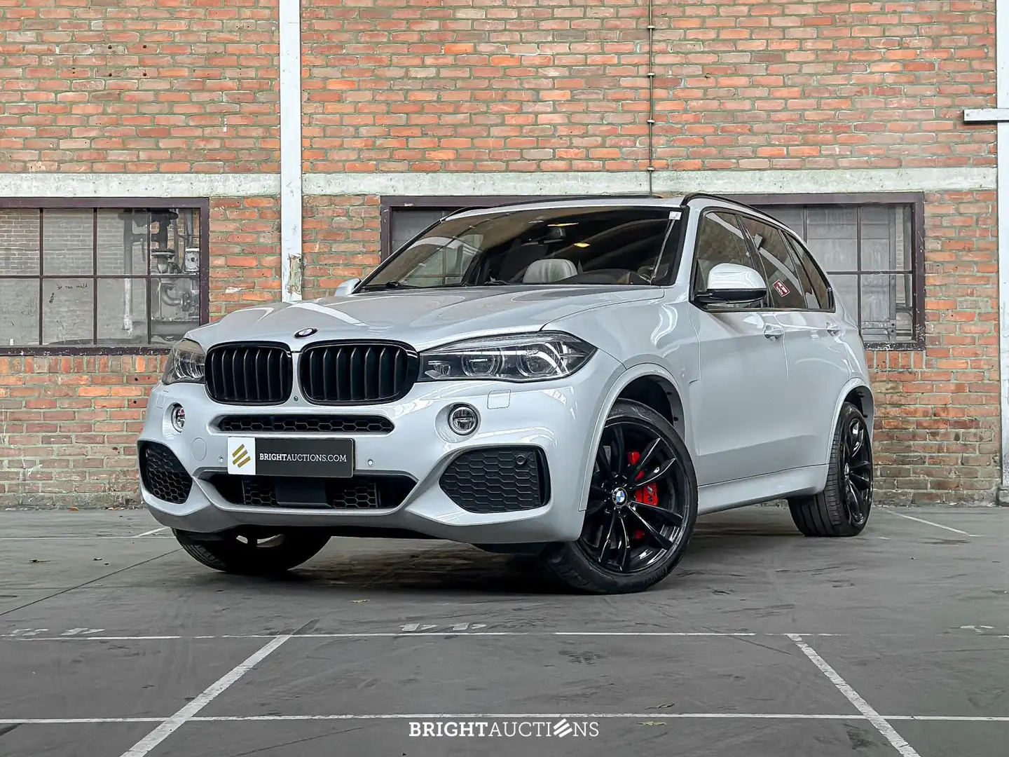 BMW X5 xDrive50i 4.4 V8 High Executive F15 Wit - 2