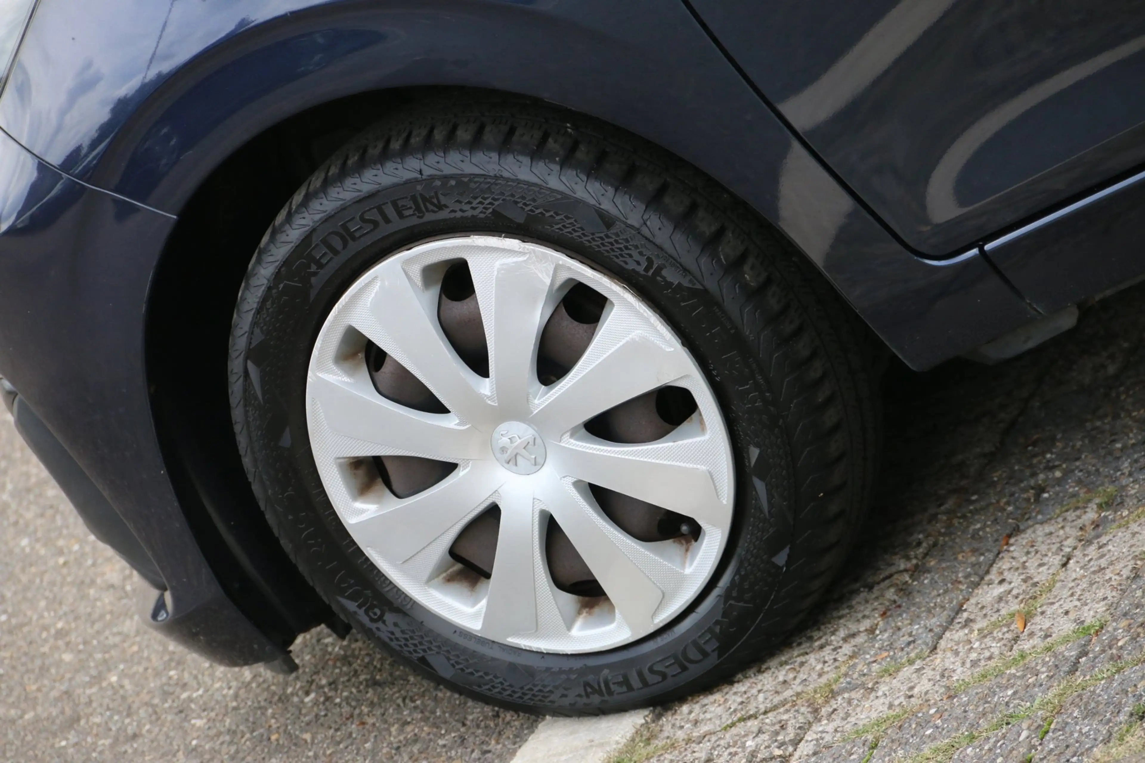 Peugeot 108 1.0 e-VTi Active NL-AUTO NAP AIRCO 5-DRS! — photo 4