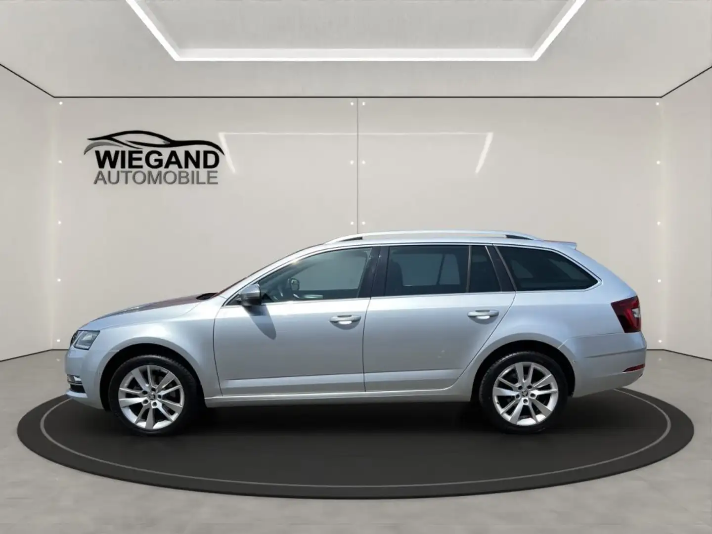 Skoda Octavia Combi 2.0 DSG STYLE+BUSINESS+PANO+MEMORY Silber - 2