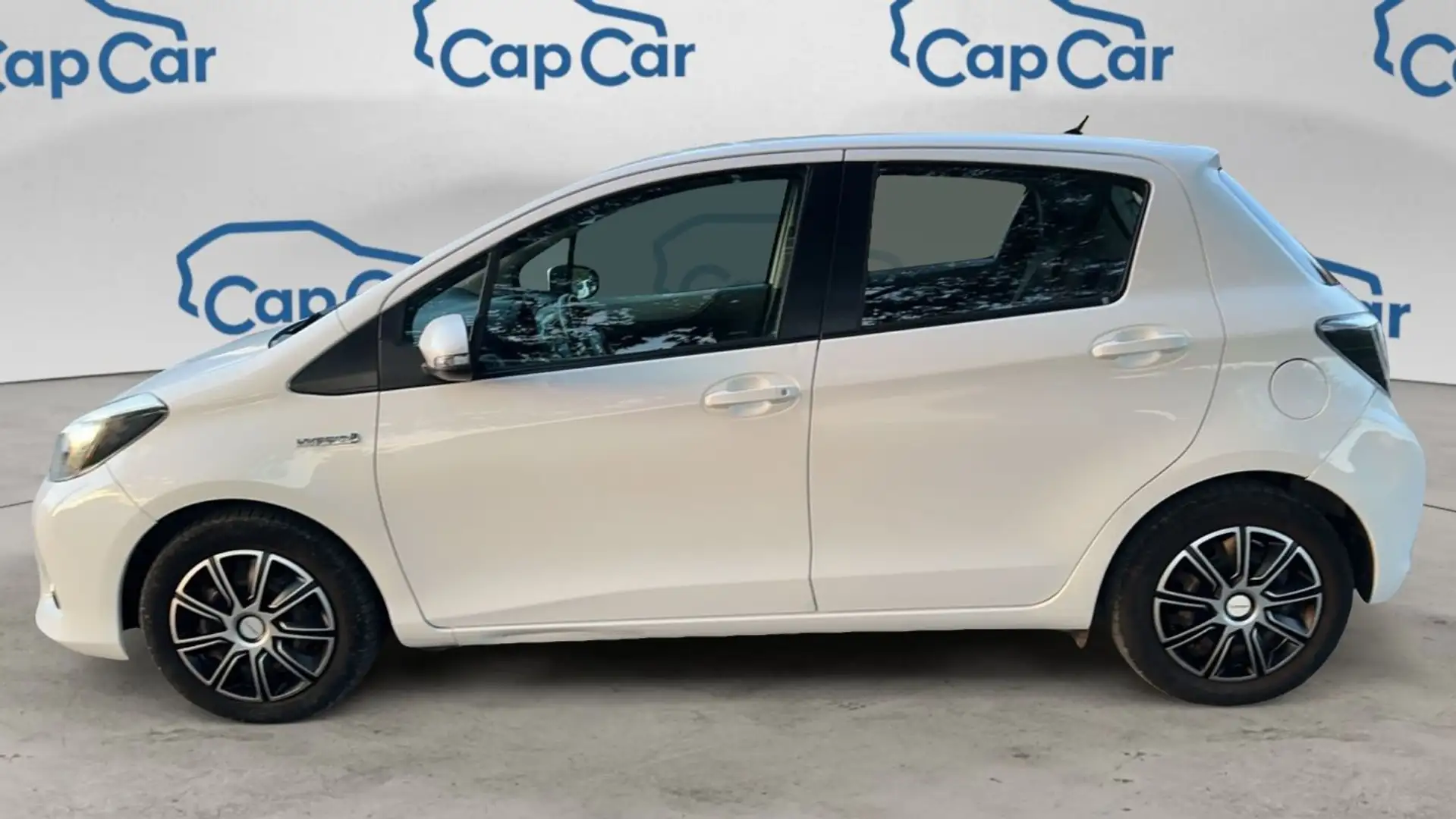 Toyota Yaris III 1.5 VVTi Hybrid 100h E-CVT Dynamic Blanc - 2