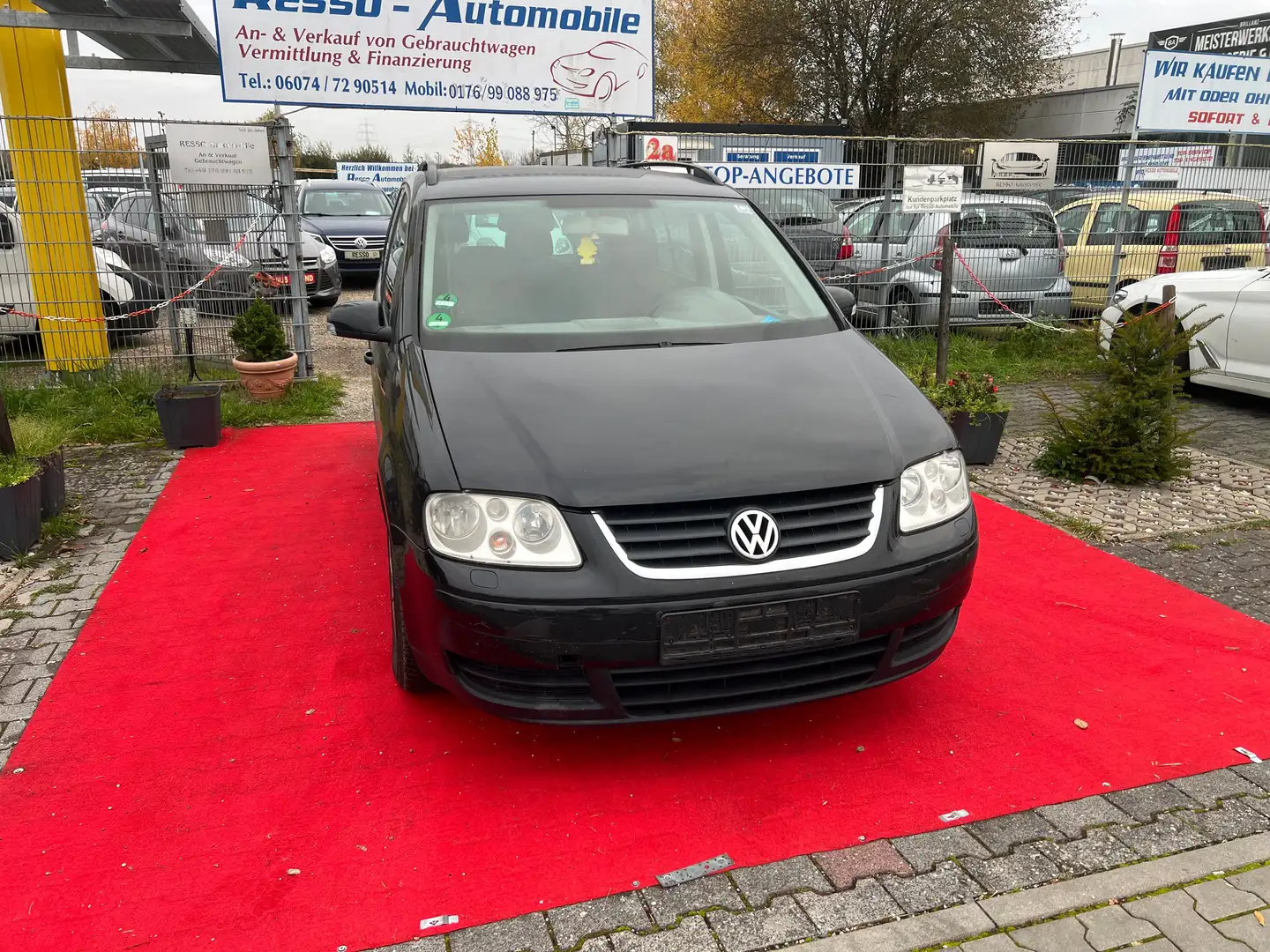 Volkswagen Touran Trendline *HÄNDLER / EXPORT*HU:08-2025* Fekete - 1