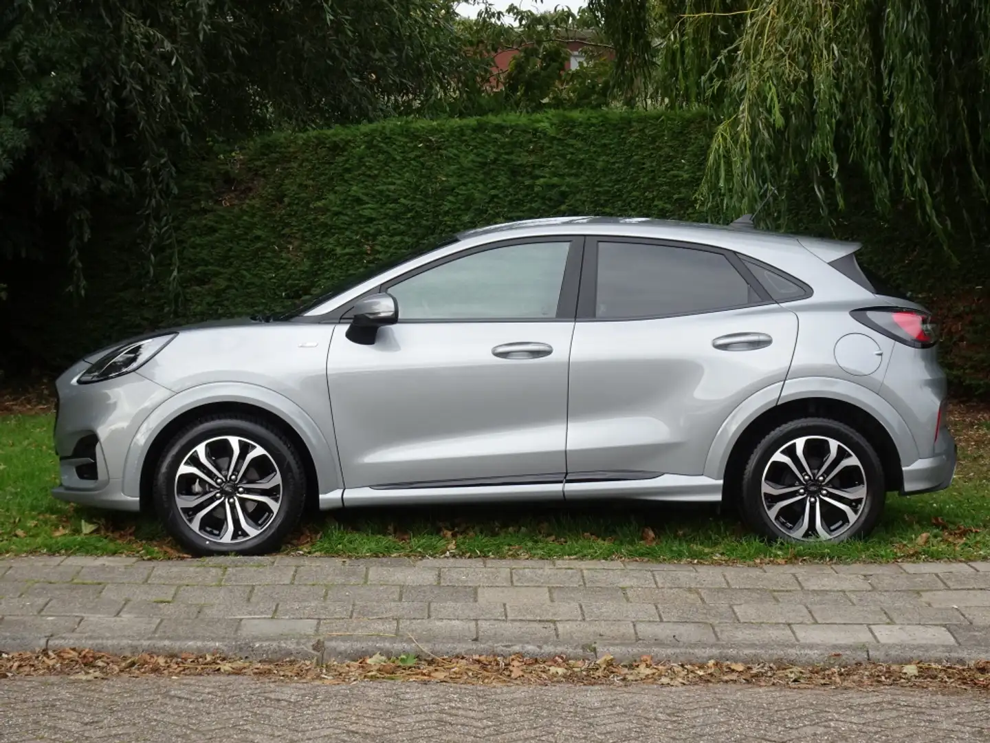 Ford Puma 1.0 125pk Hybrid ST-Line met Navi en WinterPack Grijs - 2