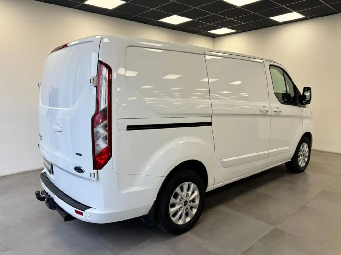 Ford Transit Custom 2.0 TDCI 170CV AUTO 3 POSTI Bianco - 2