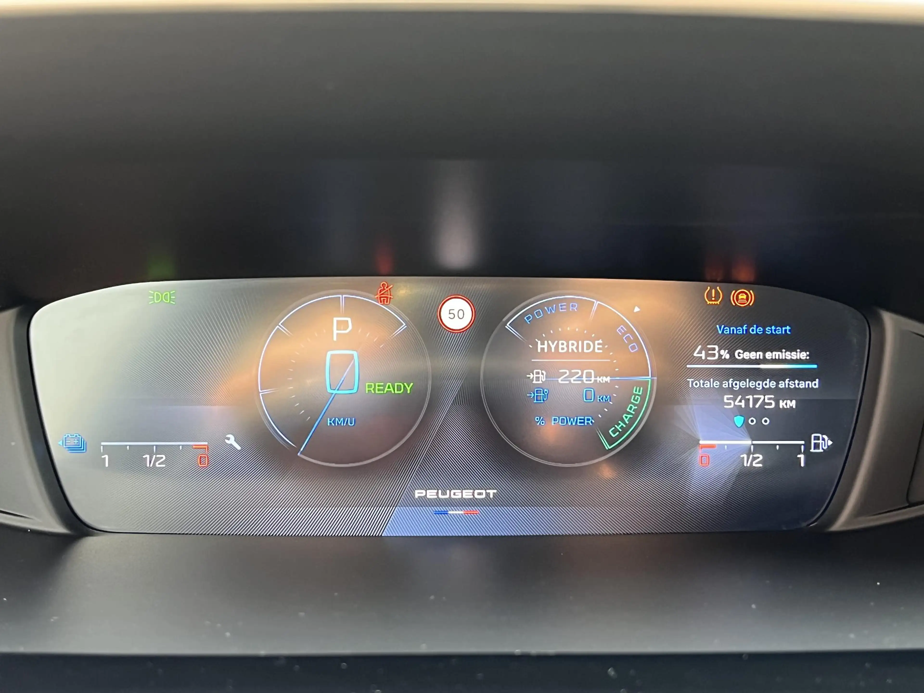 Peugeot 308 SW 1.6 Plug-in Hybrid 180 Active Pack Business PHE — photo 3