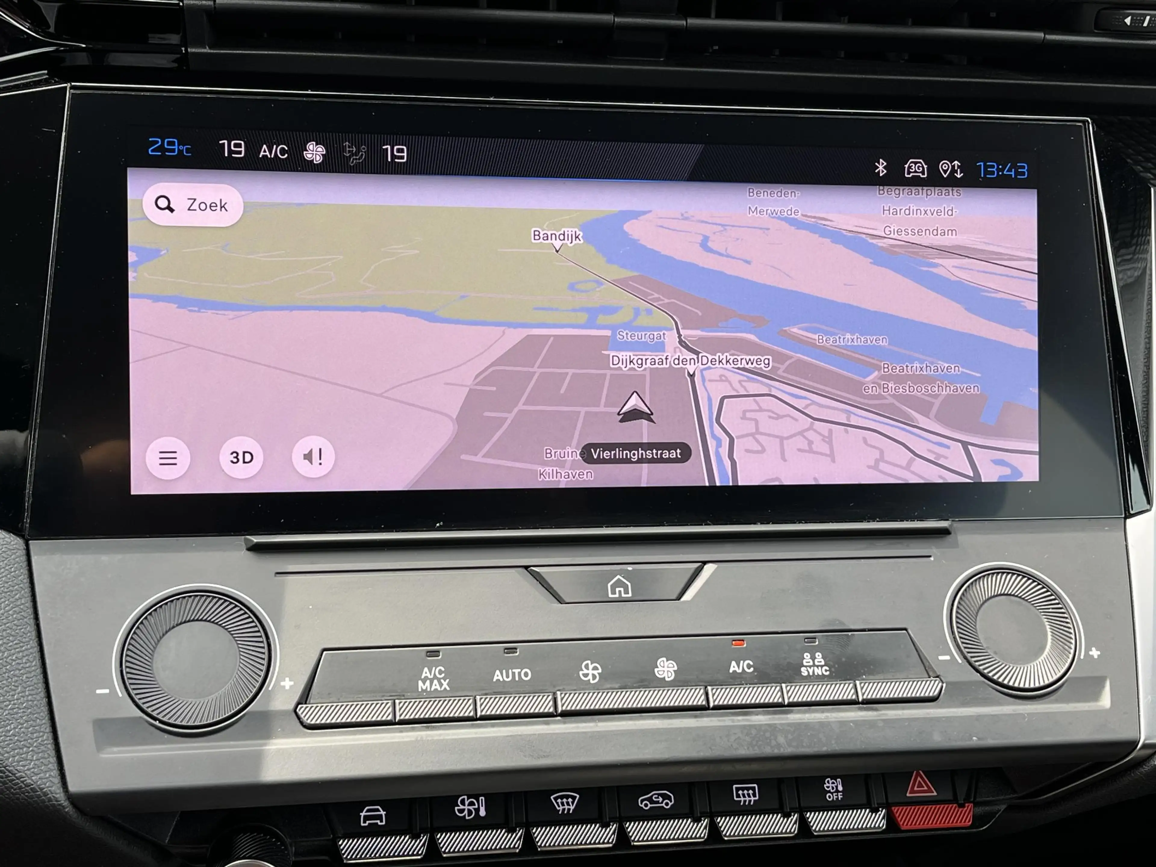 Peugeot 308 SW 1.6 Plug-in Hybrid 180 Active Pack Business PHE — photo 8