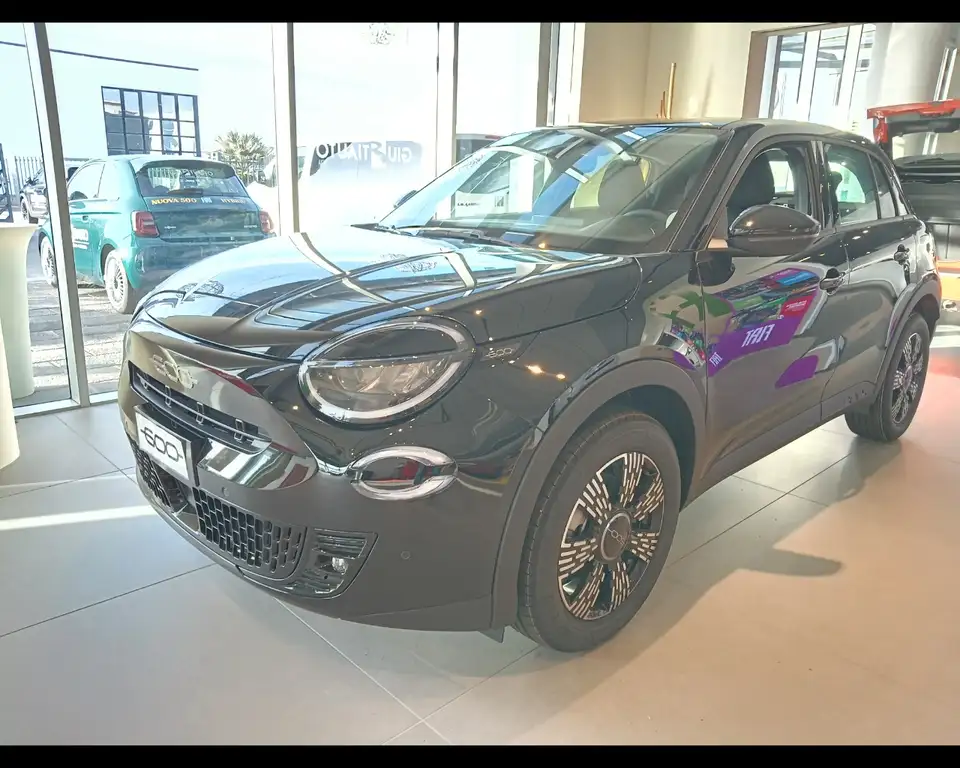 Fiat 600 2025 из Европы — купить под ключ