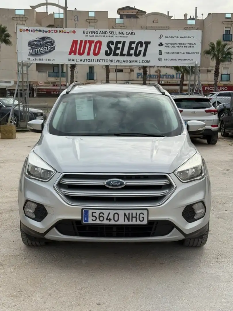 Ford Kuga 1.5TDCi Auto S&S Titanium 4x2 Aut. 120 Grau - 2