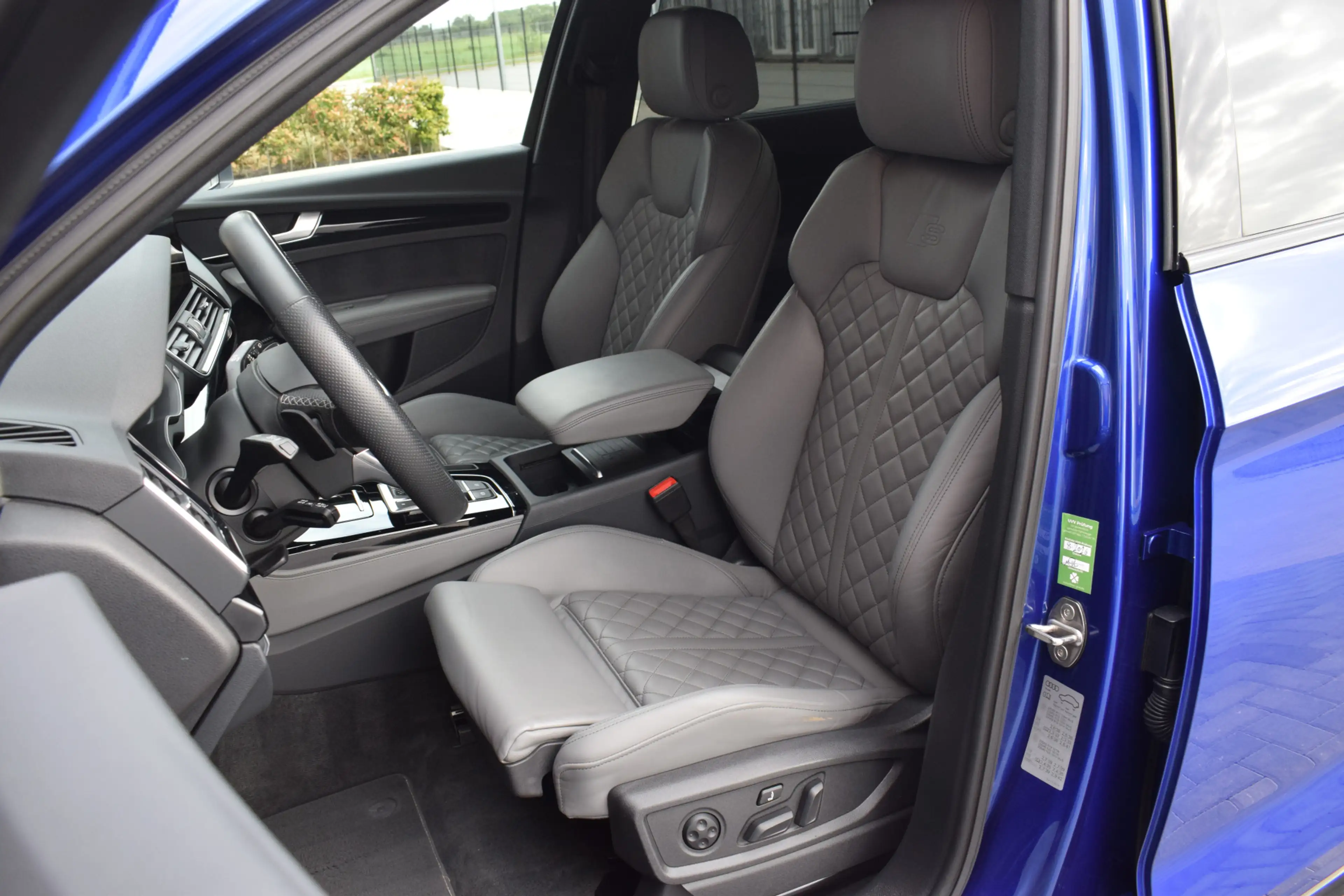 Audi Q5 55 TFSI e S-line | Luchtvering | Pano | RS stoelen — photo 5