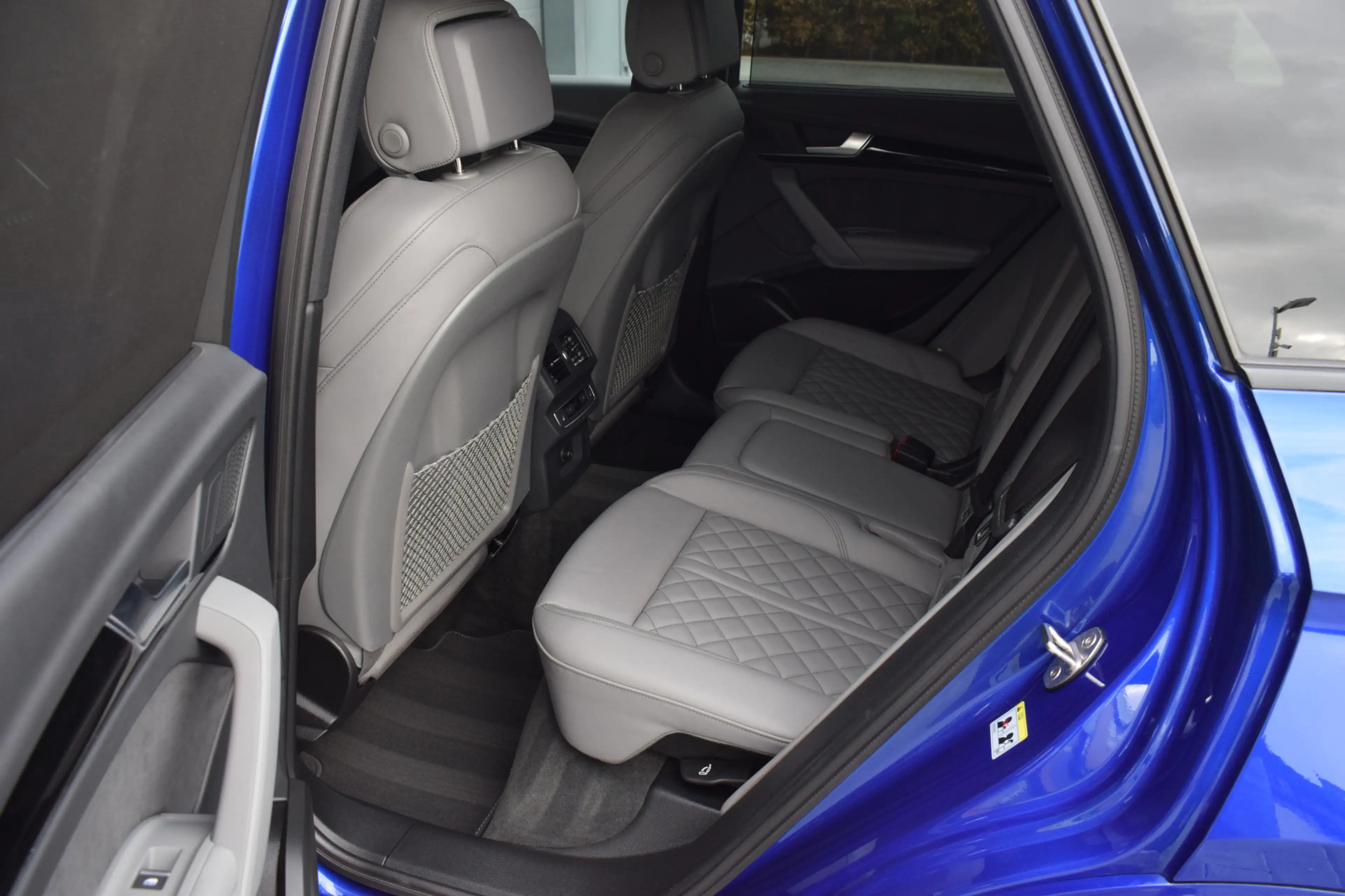 Audi Q5 55 TFSI e S-line | Luchtvering | Pano | RS stoelen — photo 6