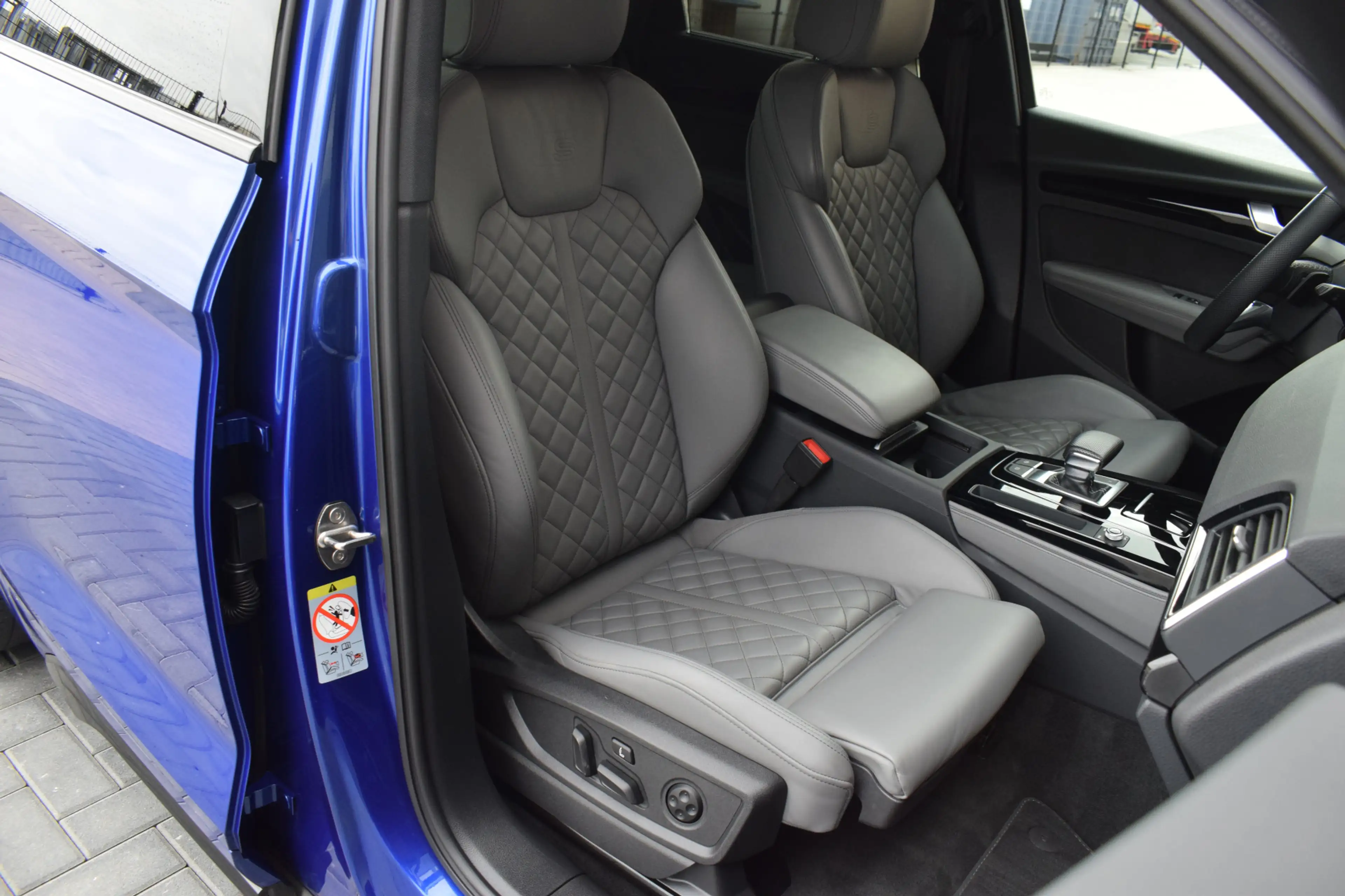 Audi Q5 55 TFSI e S-line | Luchtvering | Pano | RS stoelen — photo 8