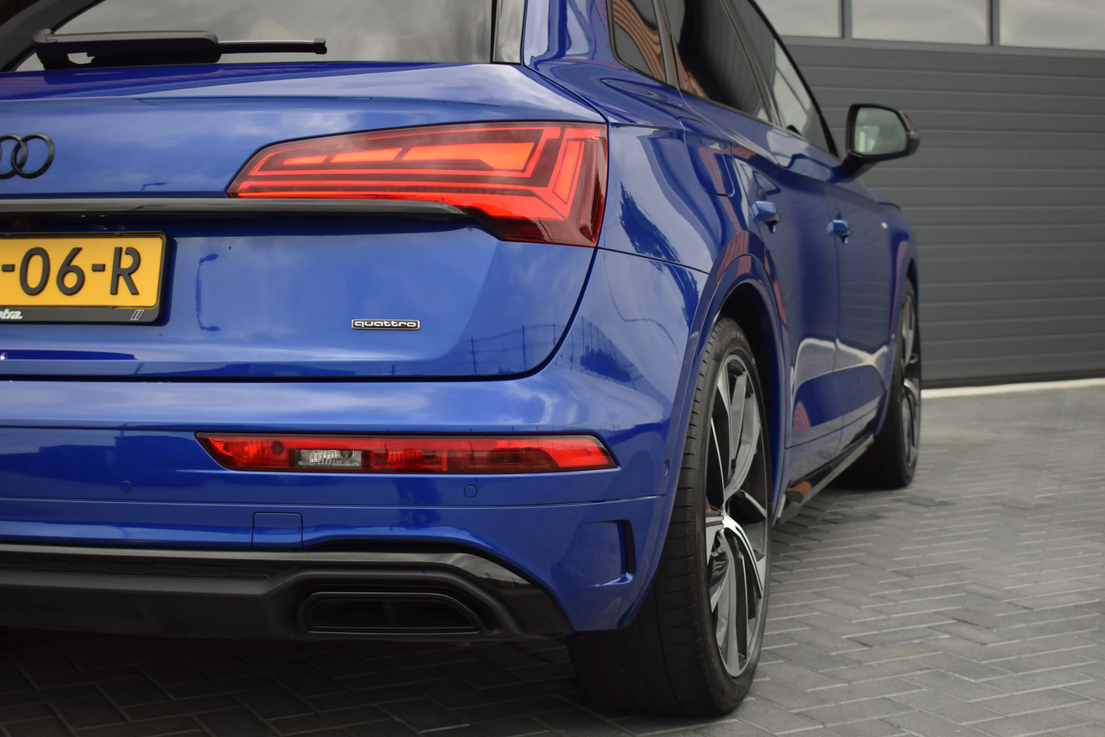 Audi Q5 55 TFSI e S-line | Luchtvering | Pano | RS stoelen — photo 24