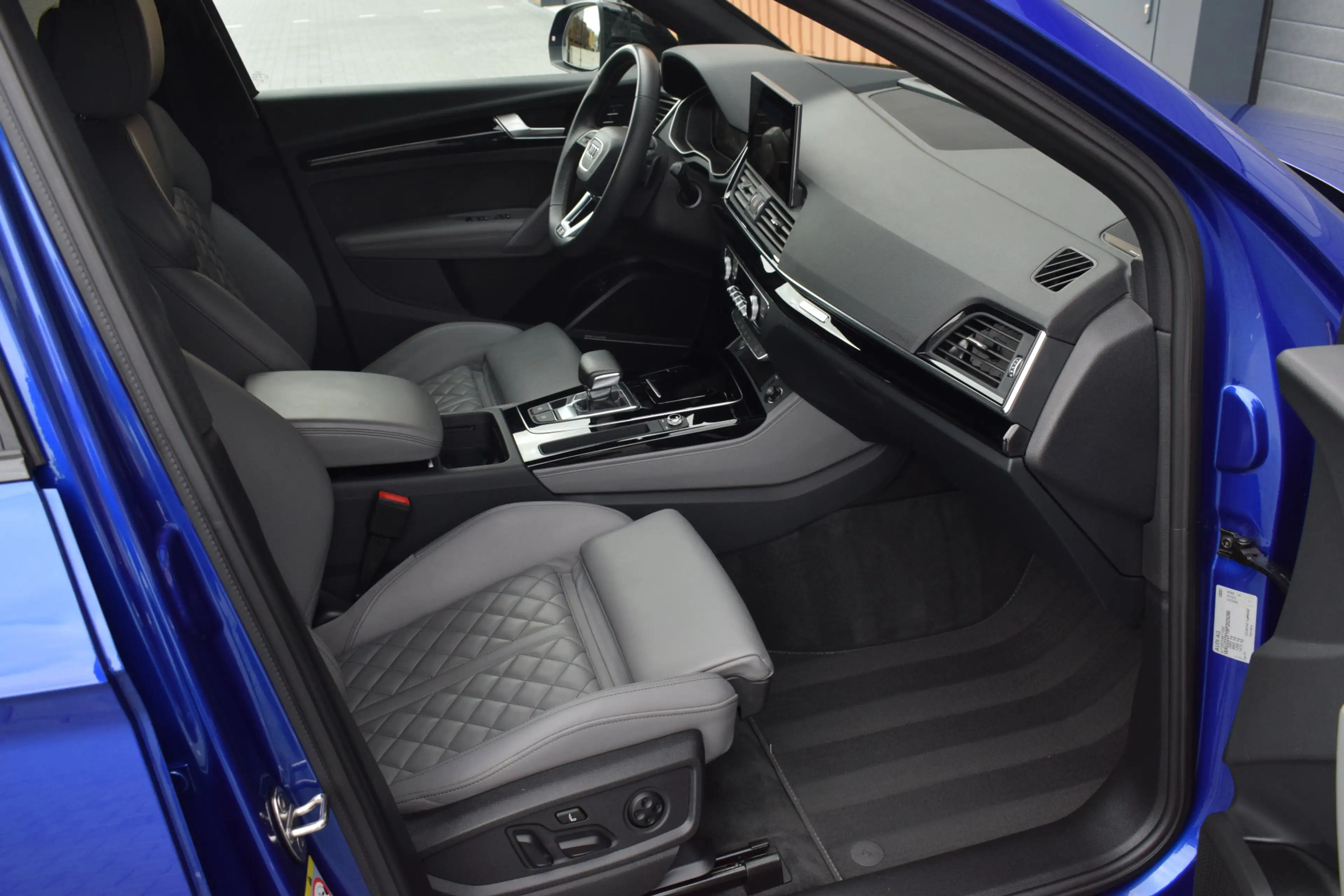 Audi Q5 55 TFSI e S-line | Luchtvering | Pano | RS stoelen — photo 9