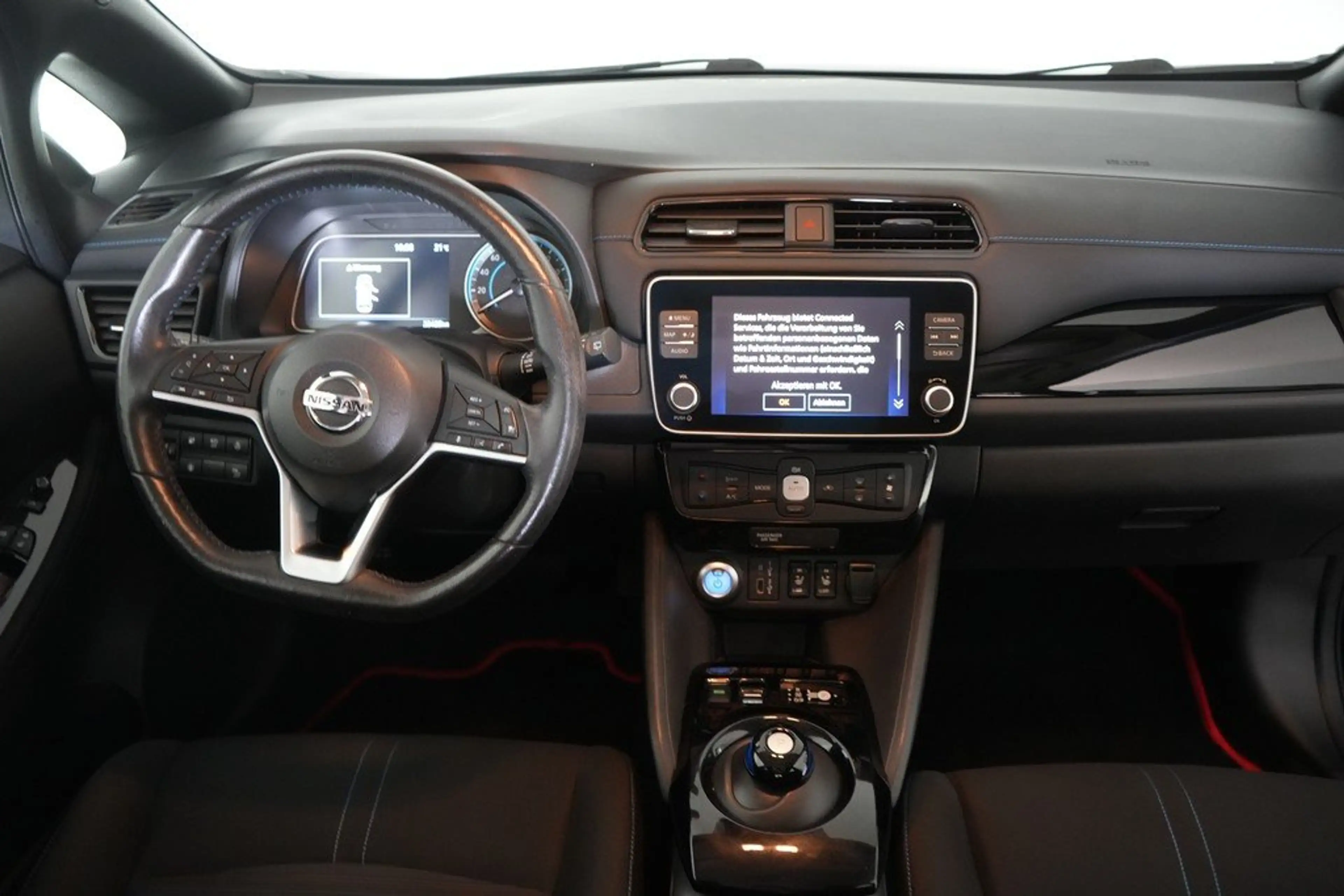 Nissan Leaf N-Connecta 40 kWh Navi ACC Einparkhilfe v+h — photo 11