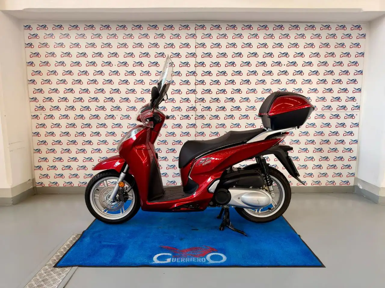 Honda SH 300
