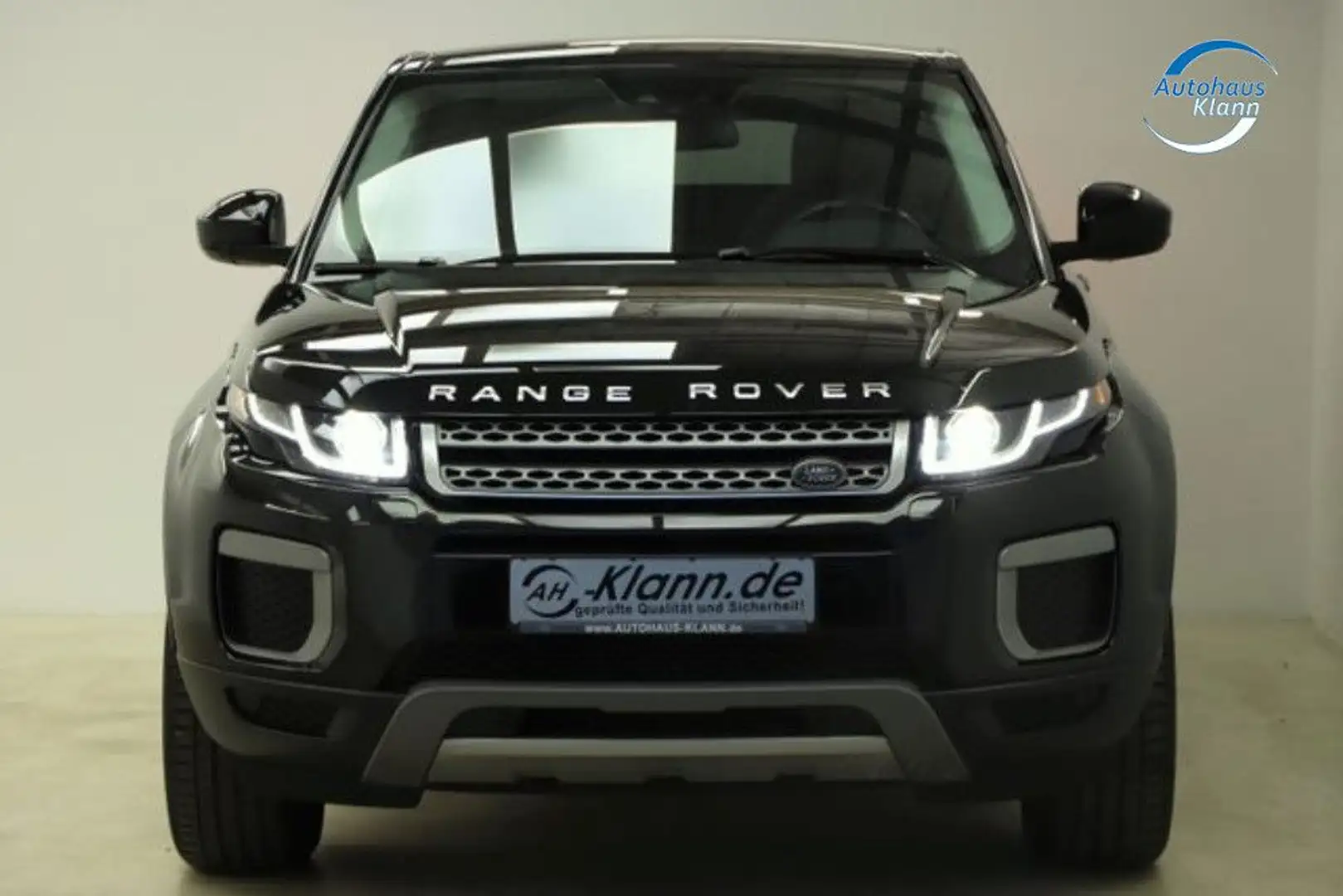 Land Rover Range Rover Evoque 2.0d 179PS 4x4 SE Pano 1Hand Чорний - 2