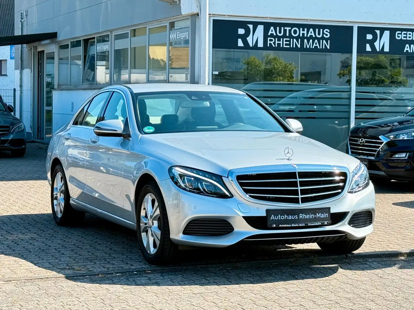 Mercedes-Benz C 200 CGI Exclusiv-Paket*Led*Nav*Pdc*Shz*Assist Silber - 1