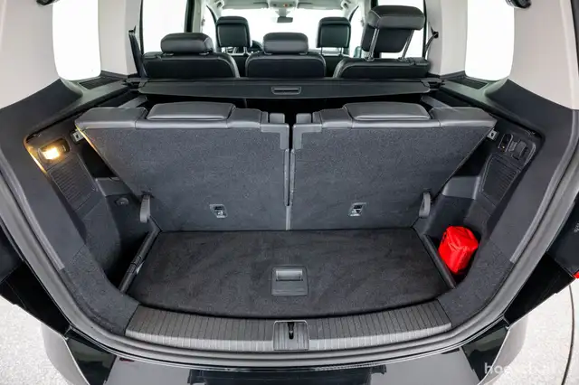 Volkswagen Touran view 9