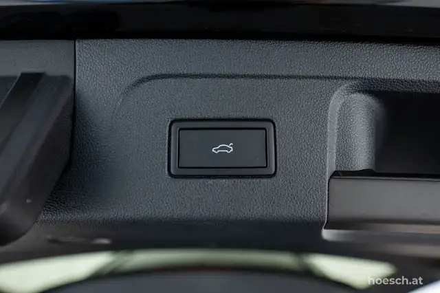 Volkswagen Touran view 11
