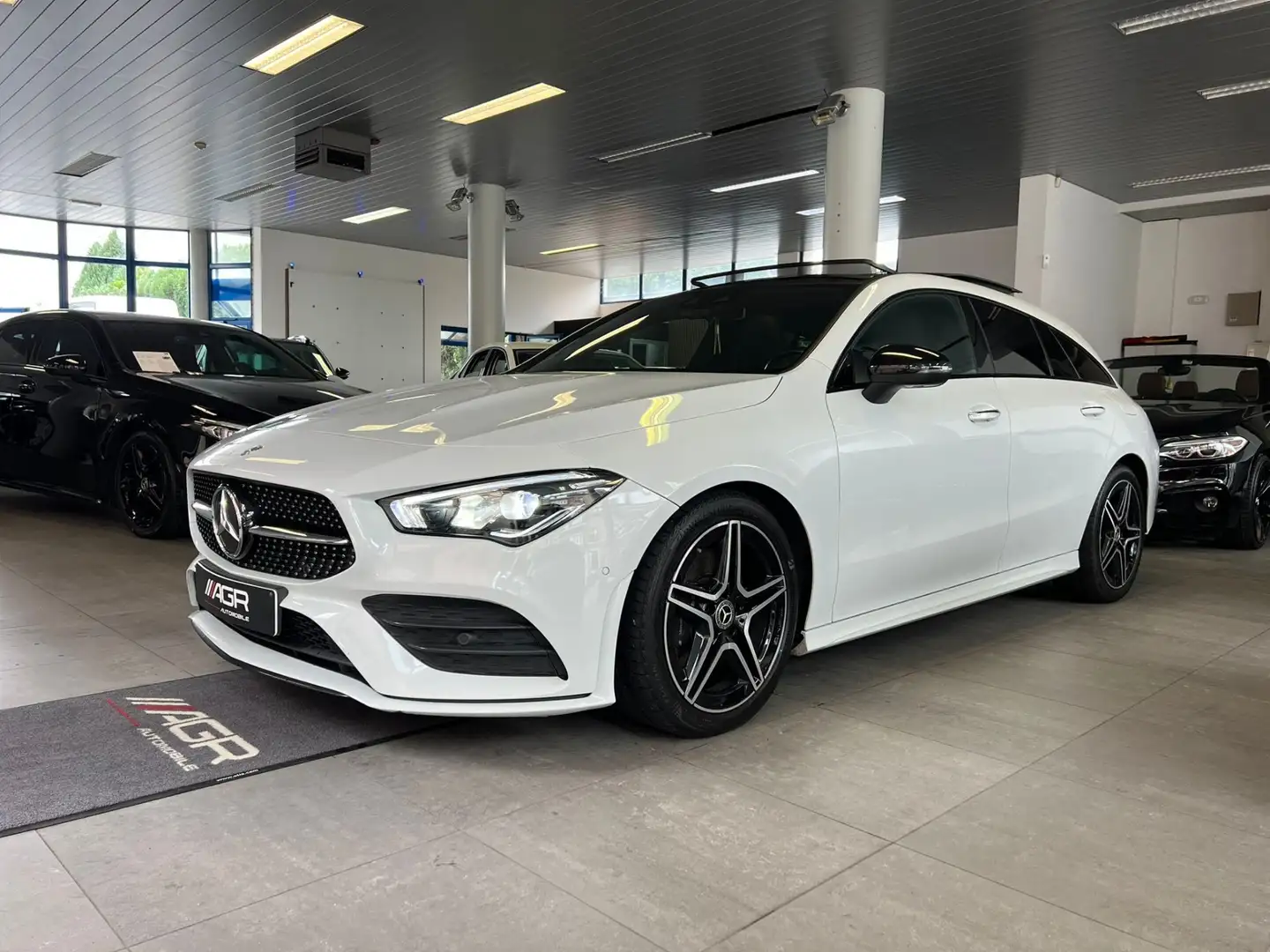 Mercedes-Benz CLA 200 FULL PACK AMG TOP ETAT Wit - 1